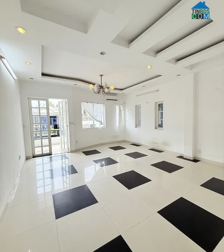 Ảnh Xe ngủ trong nhà, Phạm Văn Hai, P5, Tân Bình, 95m2, 4 tầng, 5PN, cách MT 15m, ngang 5m 3