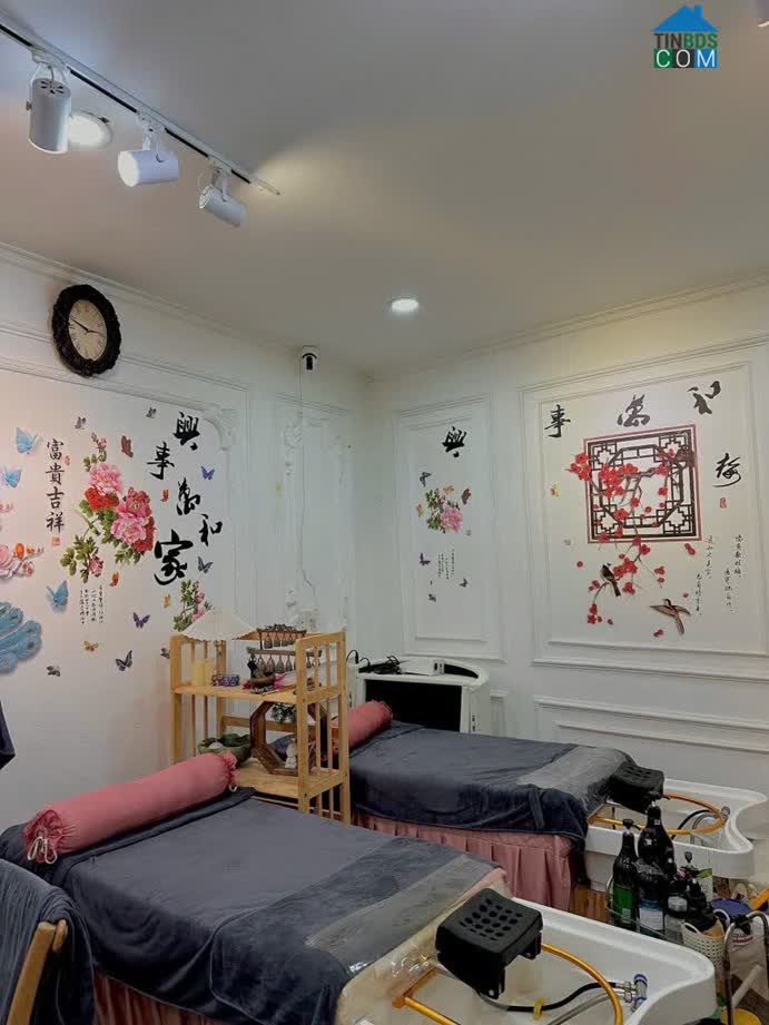 Ảnh Bán nhà Nguyễn Phúc Chu Tân Bình
Dt : 8m x 8m 59m2
Kết cấu : 5 tầng 4 phòng
Giá : 9.2 Tỷ 1