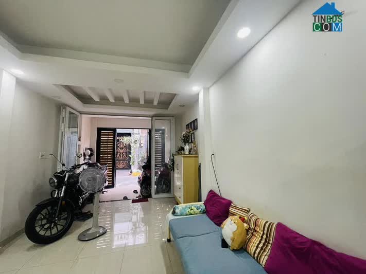 Ảnh Xe ngủ trong nhà CMT8. P5, Tân Bình, 60m2, 3 tầng, mới, ở ngay, hơn 8 tỷ 7