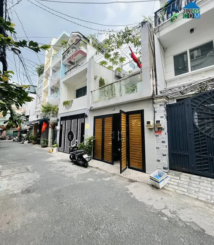 Ảnh Xe ngủ trong nhà CMT8. P5, Tân Bình, 60m2, 3 tầng, mới, ở ngay, hơn 8 tỷ 13