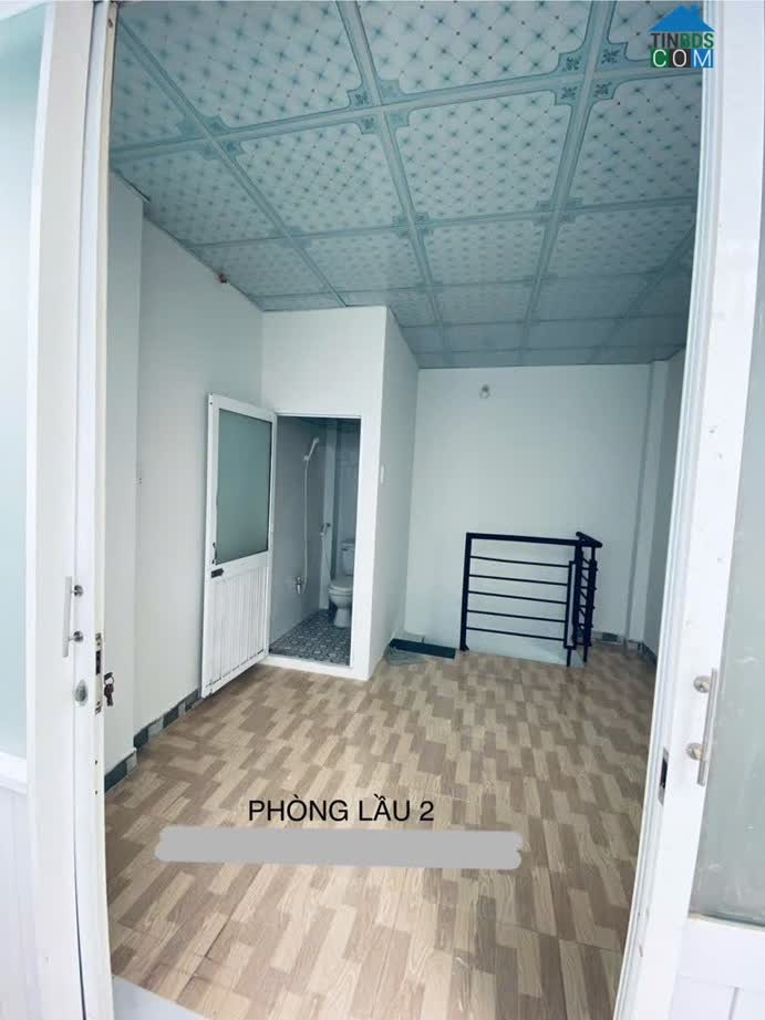 Ảnh Hơn 2 t.ỷ có nhà SHR 3 tầng Lý Thường Kiệt, nở hậu, hẻm 3m thông 2