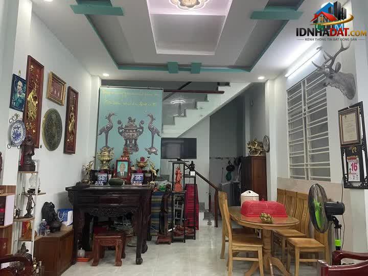 Ảnh Xe hơi đỗ cồng, Dương Đức Hiền, Tây Thạnh, Tân Phú, 120m2, 2 tầng, ngang 5m, nở hậu, gíá rẻ 0