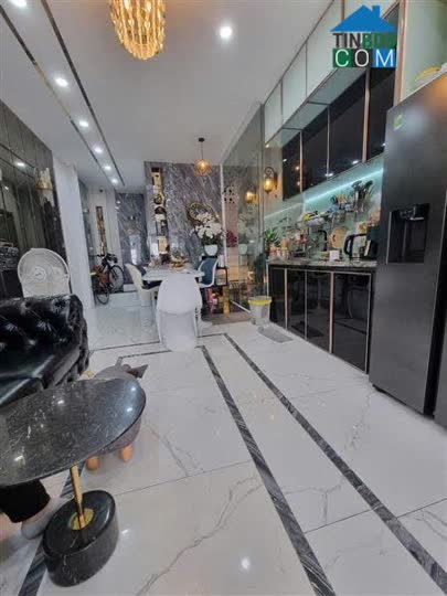 Ảnh Bán nhà Bình Trị Đông, Bình Tân, 5 tầng, hẻm thông ra đường lớn chỉ 50m, 4 x 10 m, chỉ nhỉnh 6 tỷ. 2