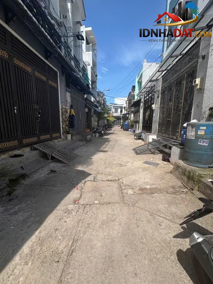 Ảnh Bán nhà Bình Trị Đông, Bình Tân, 5 tầng, hẻm thông ra đường lớn chỉ 50m, 4 x 10 m, chỉ nhỉnh 6 tỷ. 0