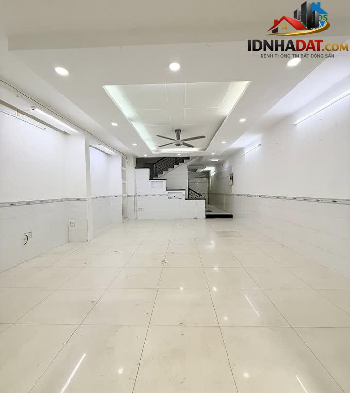 Ảnh Xe ngủ trong nhà, Phạm Văn Hai, P5, Tân Bình, 95m2, 4 tầng, 5PN, cách MT 15m, ngang 5m 0