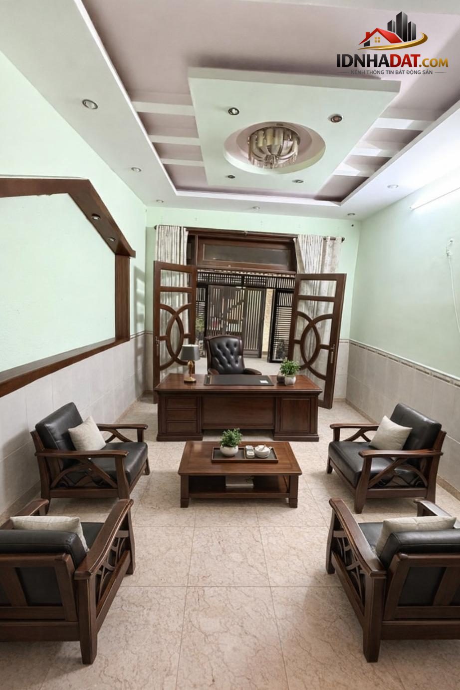 Ảnh Lạc Long Quân P.8 Tân Bình, Ngang 4m, 52m2, 4Tầng 4PN. Chỉ 8.5 tỷ còn thương lượng với Chủ 1