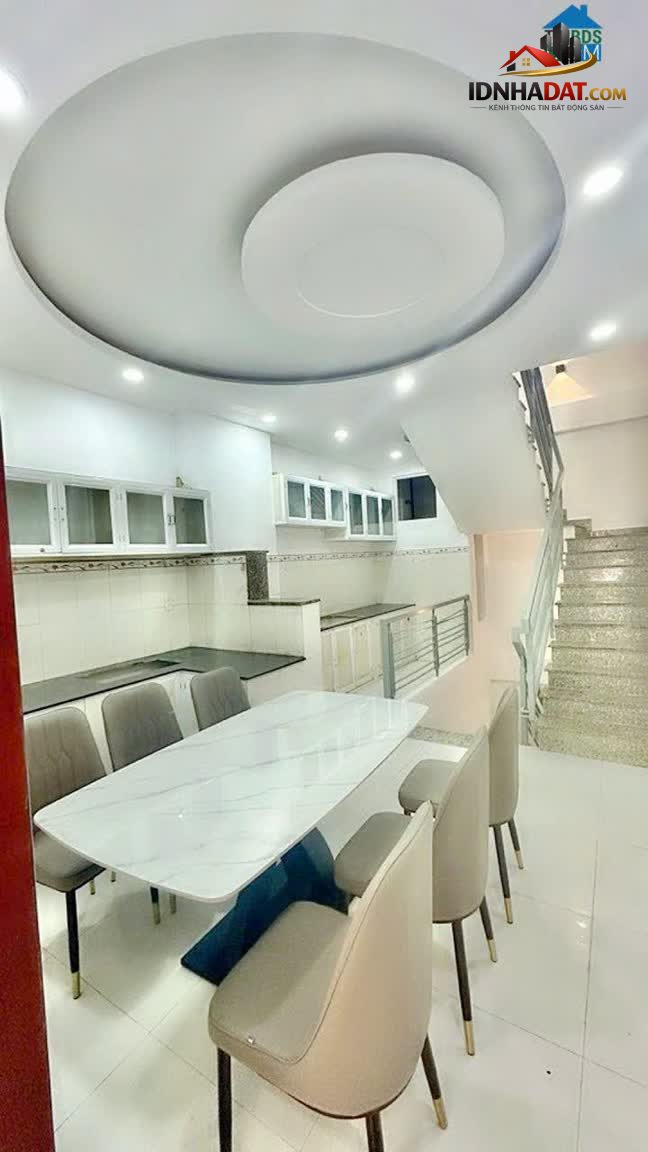 Ảnh NHÀ 4 TẦNG - 72m2 - 4x18m - HẺM Ô TÔ ĐỖ CỬA - PHÚ THỌ HÒA 2