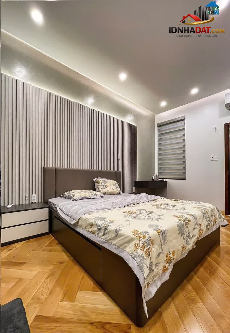 Ảnh Nhà 1 Trệt 2 Lầu – Hiện Đại, Ở Ngay 5