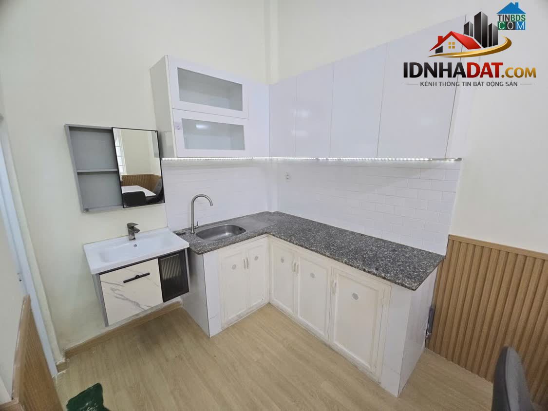 Ảnh Chỉ 4.3 Tỷ Sát Mặt Tiền Lê Văn Quới HXH 38M2 2 Tầng BTCT 2PN 1WC 3