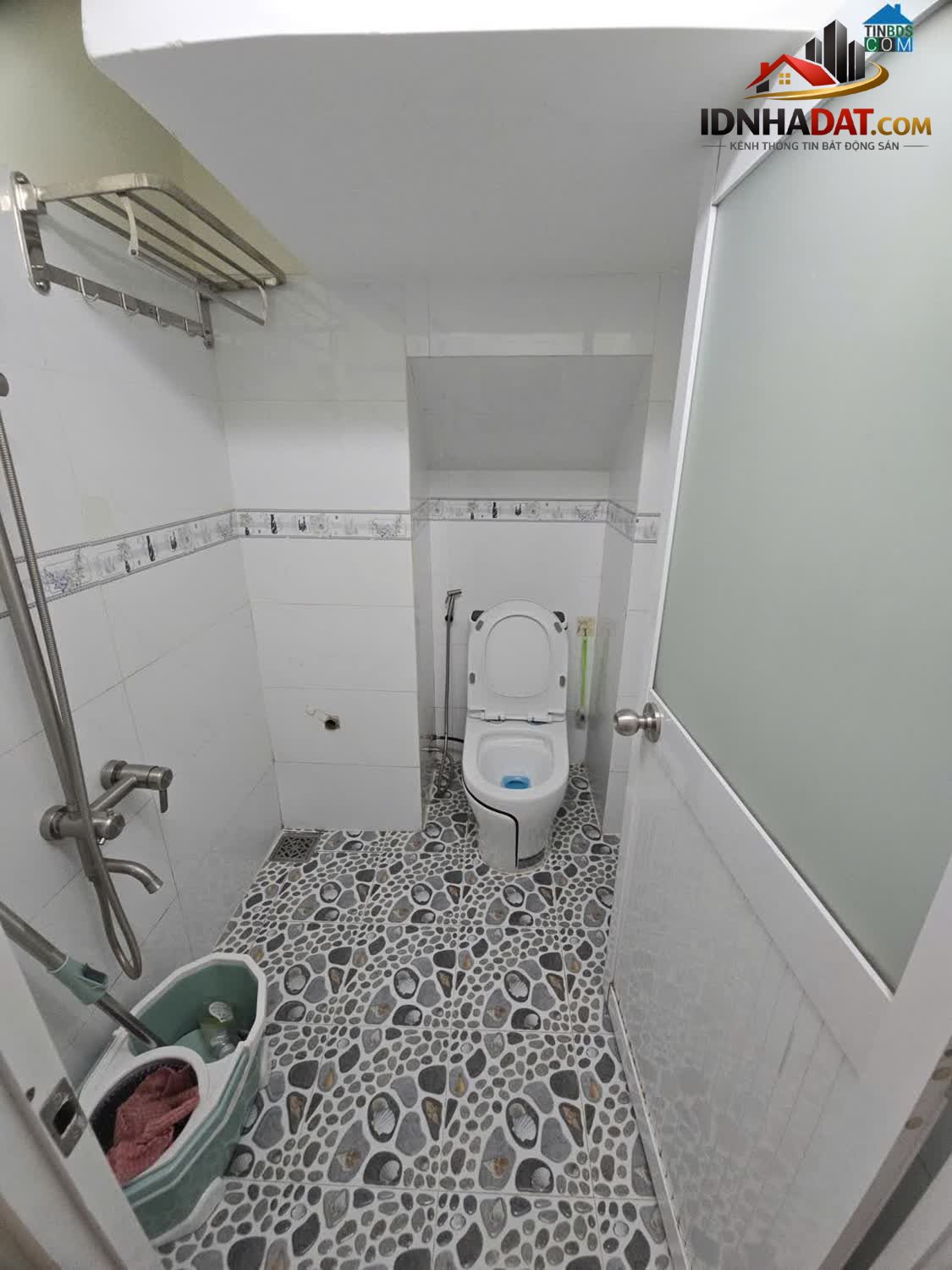 Ảnh Chỉ 4.3 Tỷ Sát Mặt Tiền Lê Văn Quới HXH 38M2 2 Tầng BTCT 2PN 1WC 4