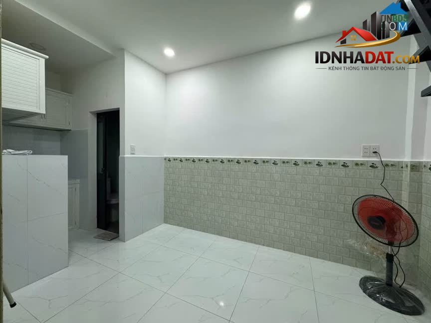 Ảnh Bán nhà hẻm thông Âu Cơ, sổ hồng riêng hơn 1 tỷ 3