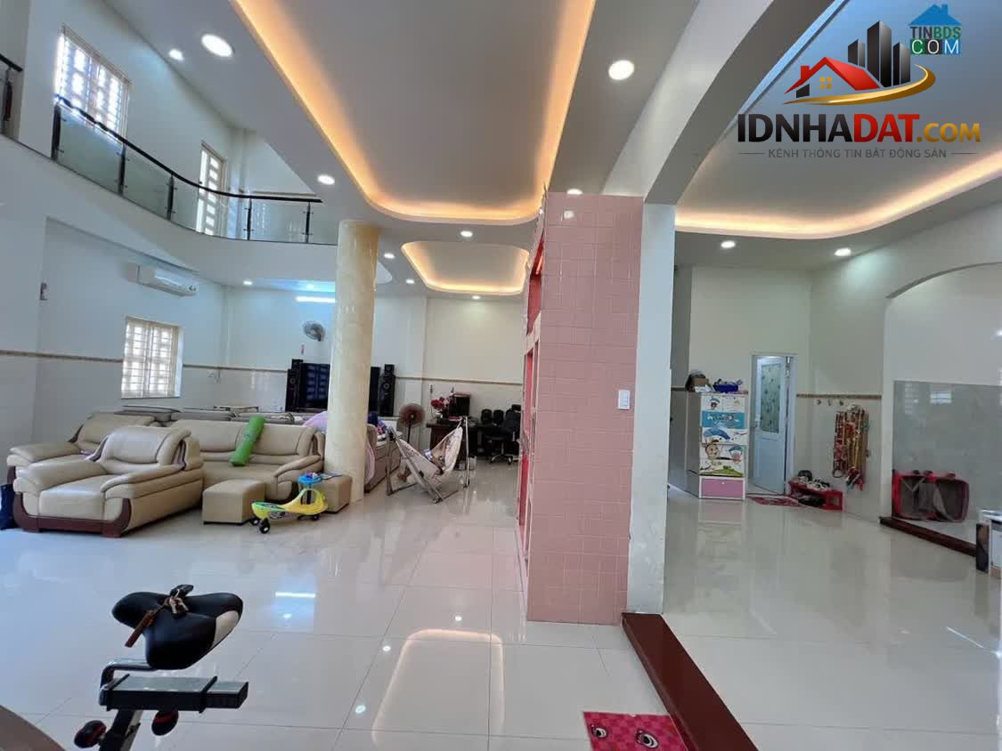 Ảnh B.Án Gấp Khu Biệt Thự Đắc Địa Dương Khuê – DTSD 240M (2) Xây Dựng Kiên Cố, Văn Minh – SHR Vuông... 4