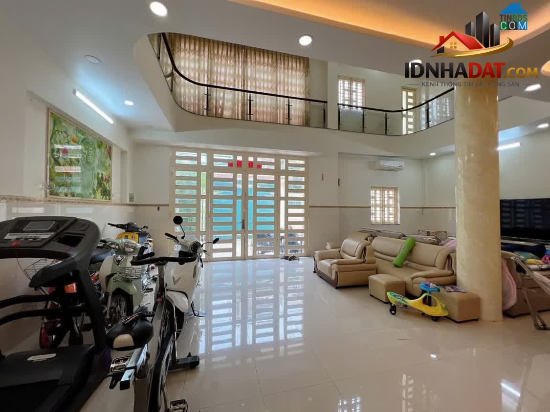 Ảnh B.Án Gấp Khu Biệt Thự Đắc Địa Dương Khuê – DTSD 240M (2) Xây Dựng Kiên Cố, Văn Minh – SHR Vuông... 5