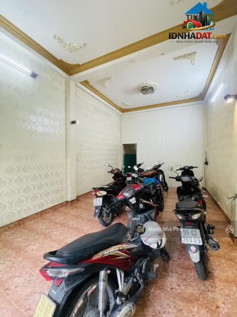 Ảnh Bán Nhà Bàu Cát Nguyễn Hồng Đào Gần Nhà Ga Metro 4.1m X 23M 3 Tầng Giá 10.9t TL 2