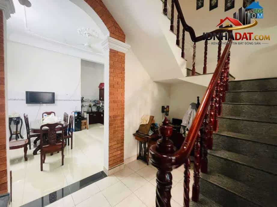 Ảnh Khu Hoàng Việt - View Khách sạn Thống Nhất - 4.5x12, 3 tầng, xe hơi đỗ cửa - 9. Tỷ. 3