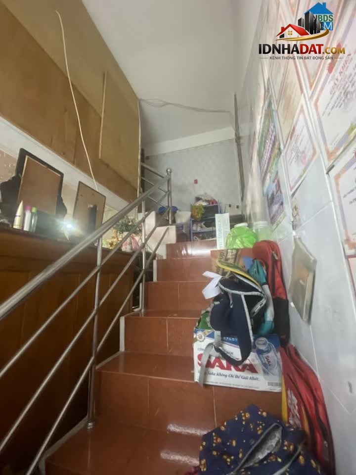 Ảnh Bán nhà Đường Độc Lập, Tân Phú - DT 80m2 (4 x 20)m- Hẻm xe hơi 7c vào nhà 3