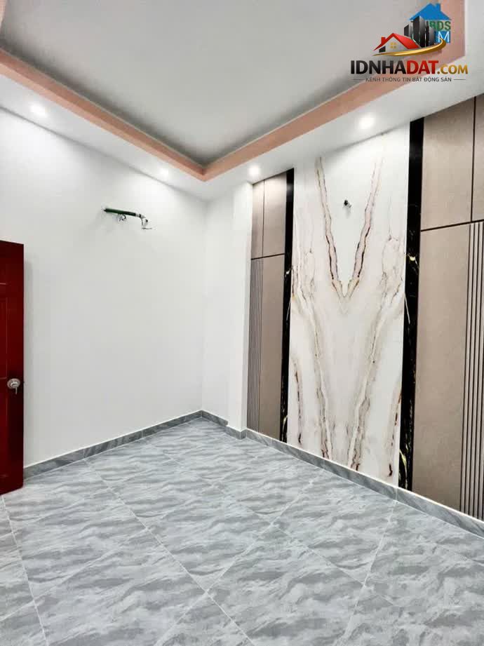 Ảnh Gấp bán nhà 2 tầng ở ngay, full nội thất - 4x10, Đường Vườn Lài, HXH nhỉnh 5 tỷ 4