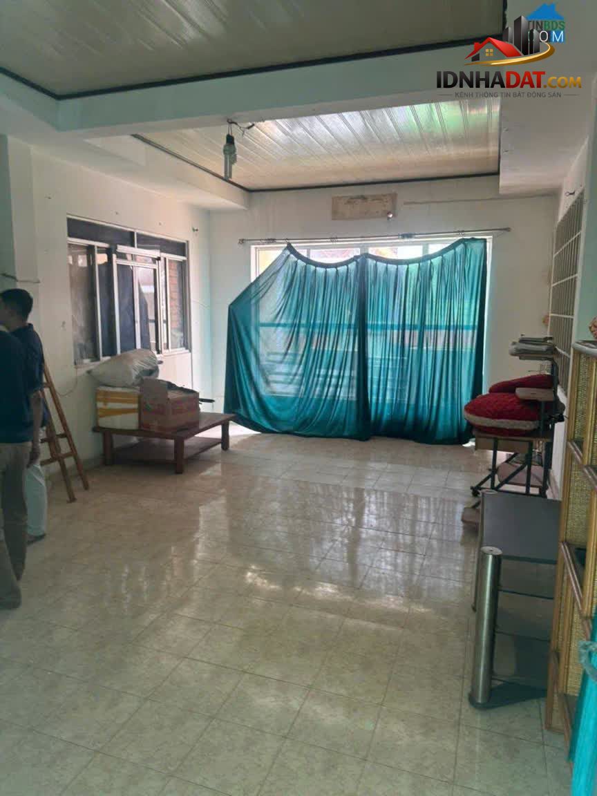 Ảnh **Bán nhà 27/34 Cộng Hòa, phường 4 Tân Bình (4,5x19) 4 tầng chỉ 14 tỷ? 2