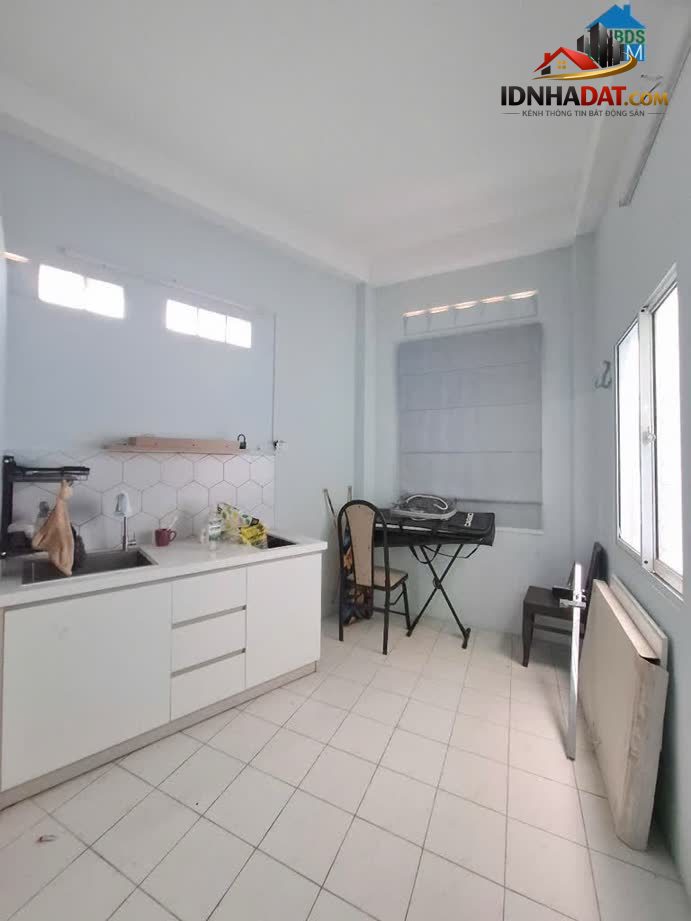 Ảnh TÂN BÌNH - miền đất hứa Đất Thánh - 68m2, 4 tầng lung linh, xe hơi thông, tuyệt đẹp để ở. 2