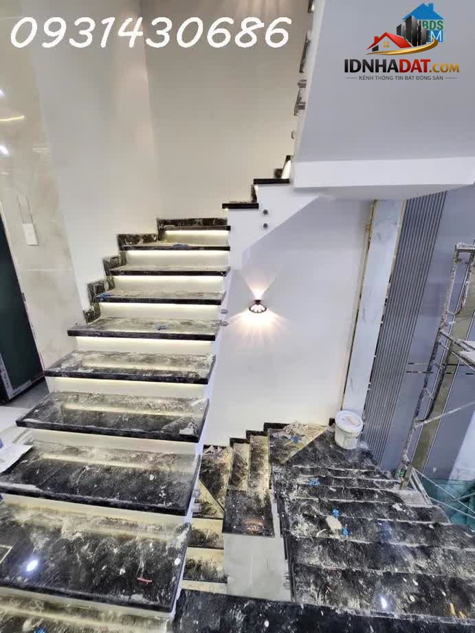 Ảnh Chính chủ gửi bán gấp nhà 5 tầng ngay chợ Lê Đình Cẩn – Sổ riêng vuông vức 2