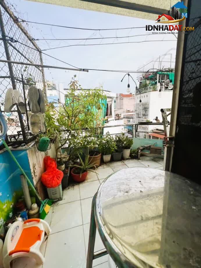 Ảnh 35M2 CMT8 Hẻm Thông, 3 Tầng, Nở Hậu, 4ty5 1