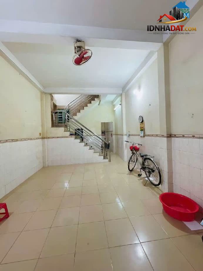 Ảnh Mặt Tiền Kinh Doanh Sầm Uất – Khu Tên Lửa – 3 Tầng – Nhỉnh 7 Tỷ 2