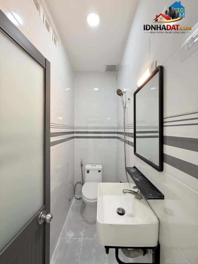 Ảnh Bán Nhà 2 Tầng Sát Tân Phú – Hẻm Xe Hơi – Giá Tốt – Mới Đẹp Ở Liền – 4.87 Tỷ 2