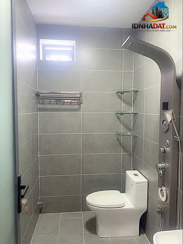 Ảnh 5 tầng, ngang rộng 4.7m, nhà ĐẸP ở ngay, 2 phút ra nhà ga T3 Tân Sơn Nhất, nhỉnh 7 tỉ 3