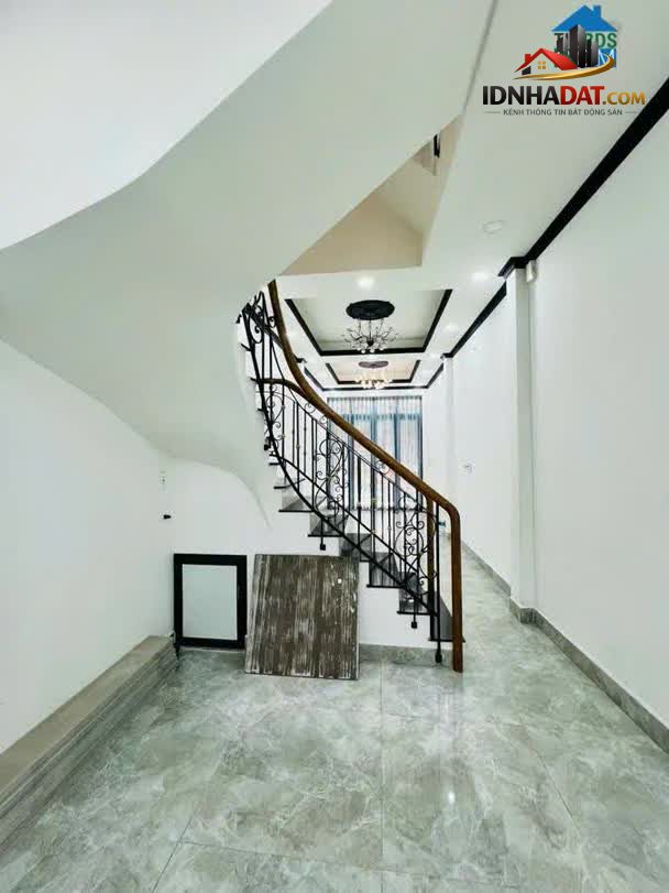 Ảnh Bán nhà MT, 3 tầng Tân Bình, Bùi Thị Xuân, mới đẹp, dòng tiền 550 triệu / năm 1