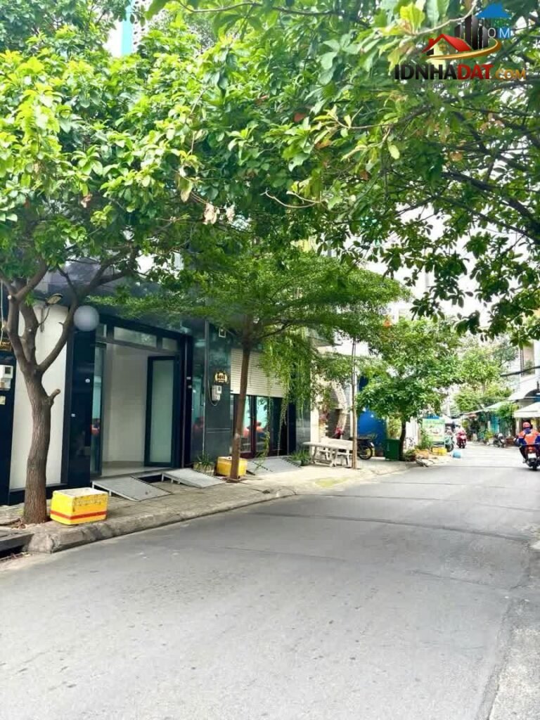 Bán nhà Tân Sơn Nhì – Quận Tân Phú chỉ 9 Tỷ – Hẻm xe hơi 8m – 6 Tầng.