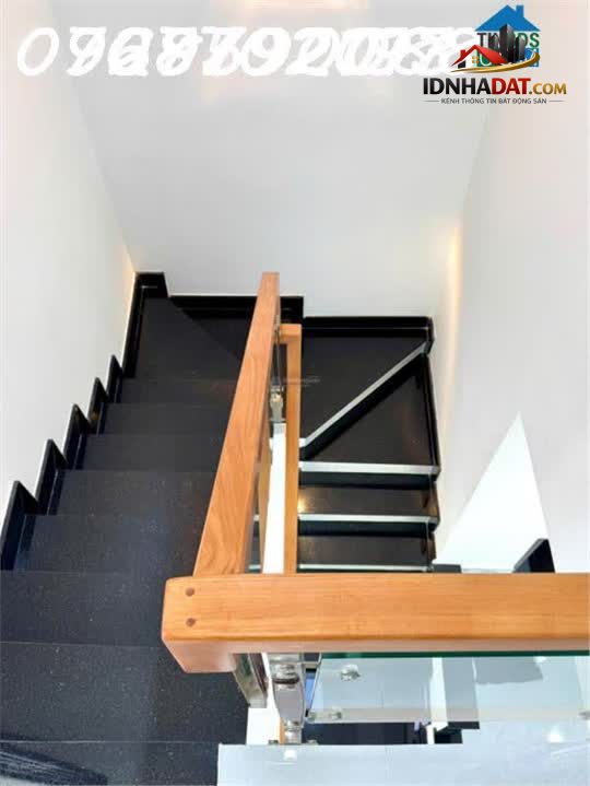 Ảnh BÁN NHÀ HXH Lê Trọng Tấn, Tân Phú - 77m², 4PN, Giá chỉ 5.9 tỷ - SHR, Cực hiếm! 3