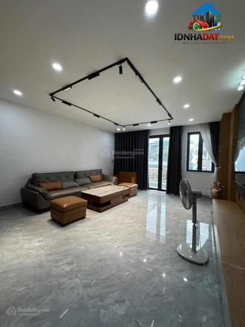 Ảnh Bán nhà khu Bàu Cát, 5 tầng, ngang 5,5m, có thang máy, oto ngủ trong nhà, nhỉnh 21 tỷ 2