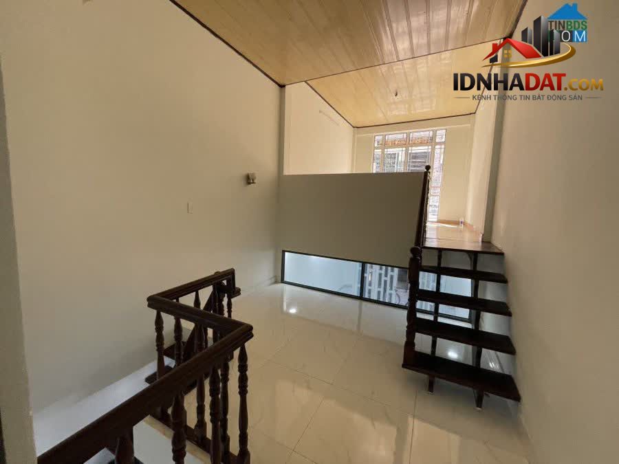 Ảnh Phường 8 Tân Bình - Giáp Trung Tâm Q 10 - Hẻm 3.5m Thông 958 Lạc Long Quân- 3 Tầng - 2 Pn- Vài... 4