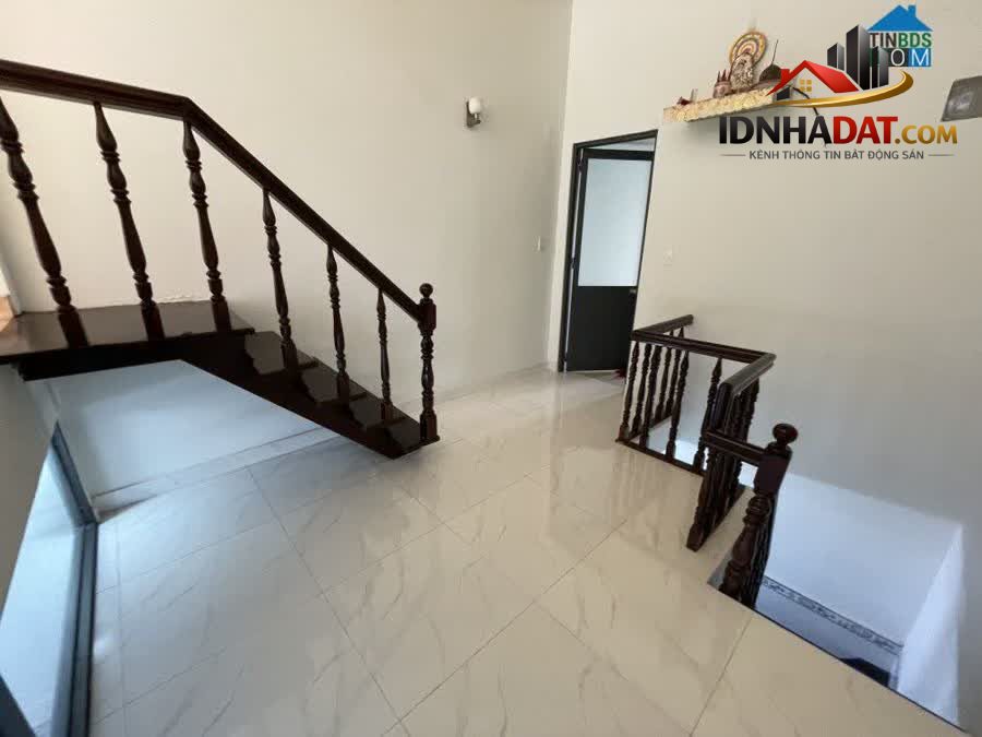 Ảnh Phường 8 Tân Bình - Giáp Trung Tâm Q 10 - Hẻm 3.5m Thông 958 Lạc Long Quân- 3 Tầng - 2 Pn- Vài... 3