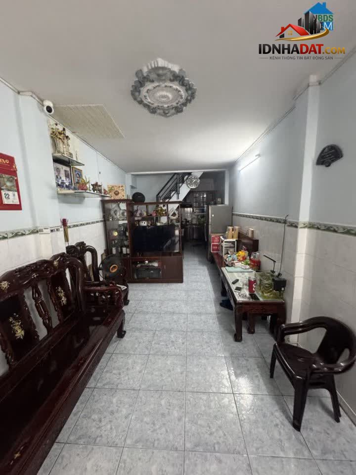 Ảnh Tân Phú- Hiếm- Chính Chủ Xưa Nay- 38m2- 2 Tầng- Hẻm 6M Xe Tải Thông- Sổ Nở Hậu Giá Nhỉnh 4 Tỷ. 0