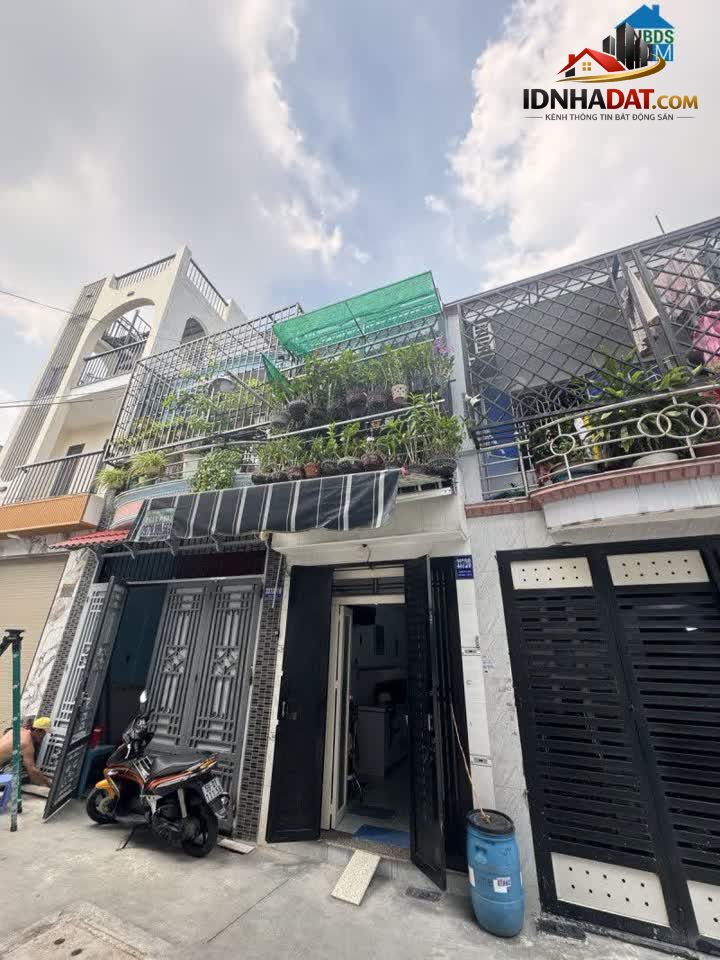 Ảnh Tân Phú- Hiếm- Chính Chủ Xưa Nay- 38m2- 2 Tầng- Hẻm 6M Xe Tải Thông- Sổ Nở Hậu Giá Nhỉnh 4 Tỷ. 4