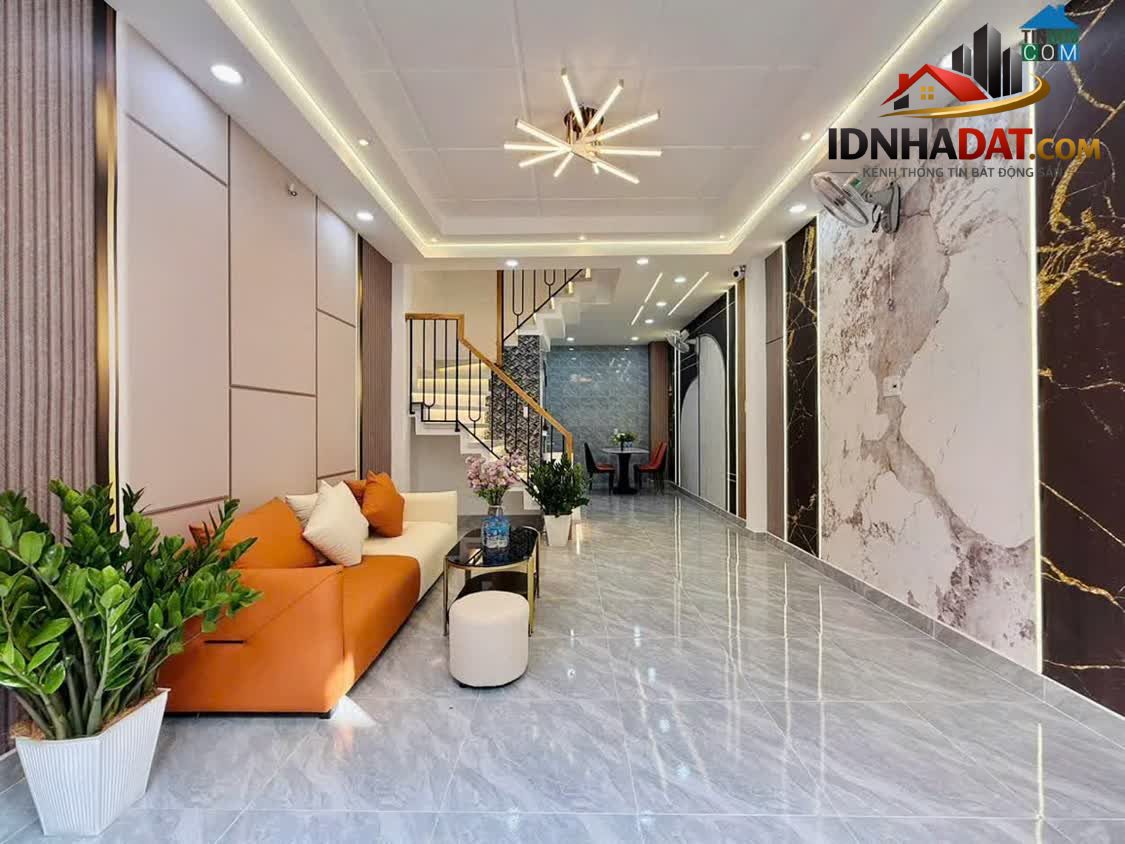 Ảnh Trần Thị Trọng - Tân Bình - Hẻm Xe Hơi - 40M2 - 3 Tầng 4PN 3WC - Giá 6.25 Tỷ 1