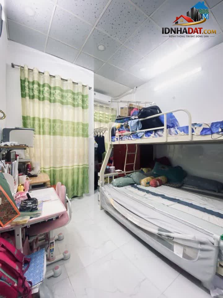 Ảnh Tân Phú - 3,5x10 - HXH 4 Chỗ Trãi Nhựa - Sổ Hồng Hoàn Vuông A4 - 4.05 Tỷ 2