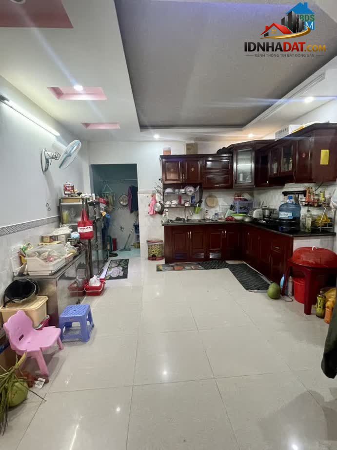 Ảnh Hẻm Xe Hơi, 64m2, Nhà Đẹp 3 Tầng, Ngay Chợ Bình Trị Đông, Giá Nhỉnh 5 Tỷ 1