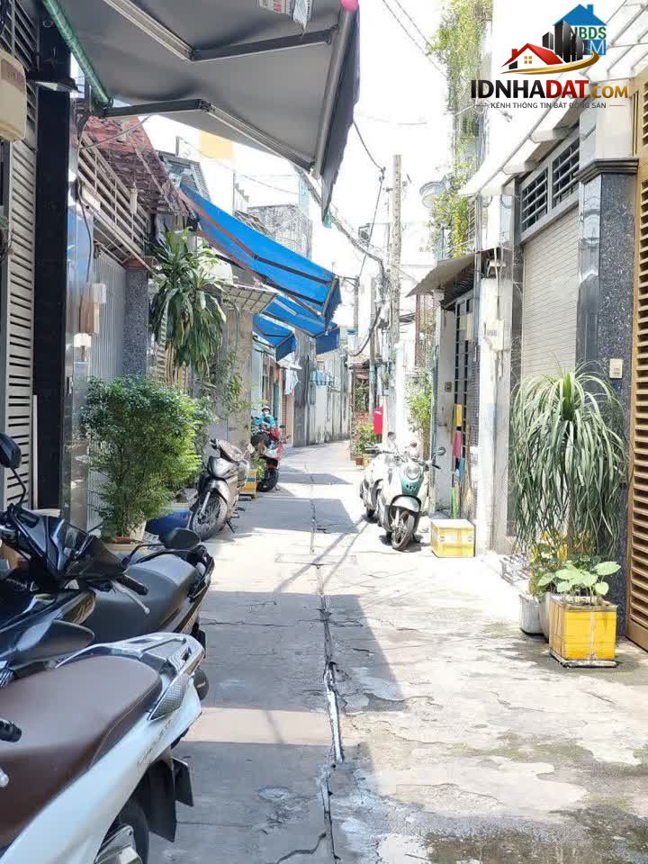 Ảnh Nhà Tân Phú - 60M - 2 Tầng - 2PN - Sổ Hổng Riêng - Giá Chỉ 4 Tỷ 2