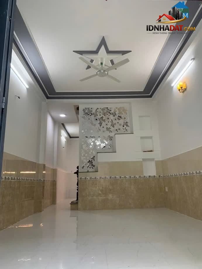 Hẻm 5M Thông, Kề Bên Công Viên Kênh Nước Đen, 48m2, 3 Tầng 4PN Giá Nhỉnh 5 Tỷ