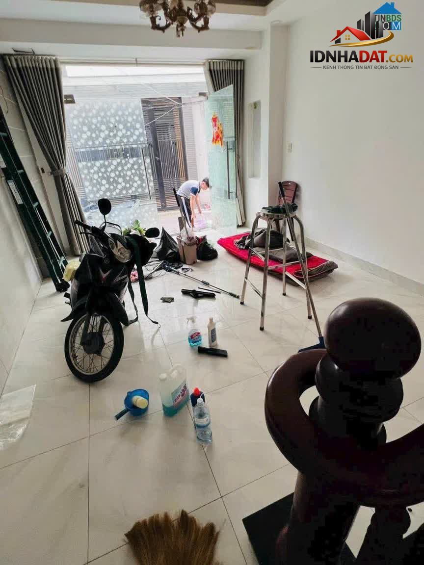 Ảnh Tân Bình - Nhà 2 Tầng - Đang Có Thu Nhập Cho Thuê 9tr/ Tháng - Chỉ Hơn 4 Tỷ 1