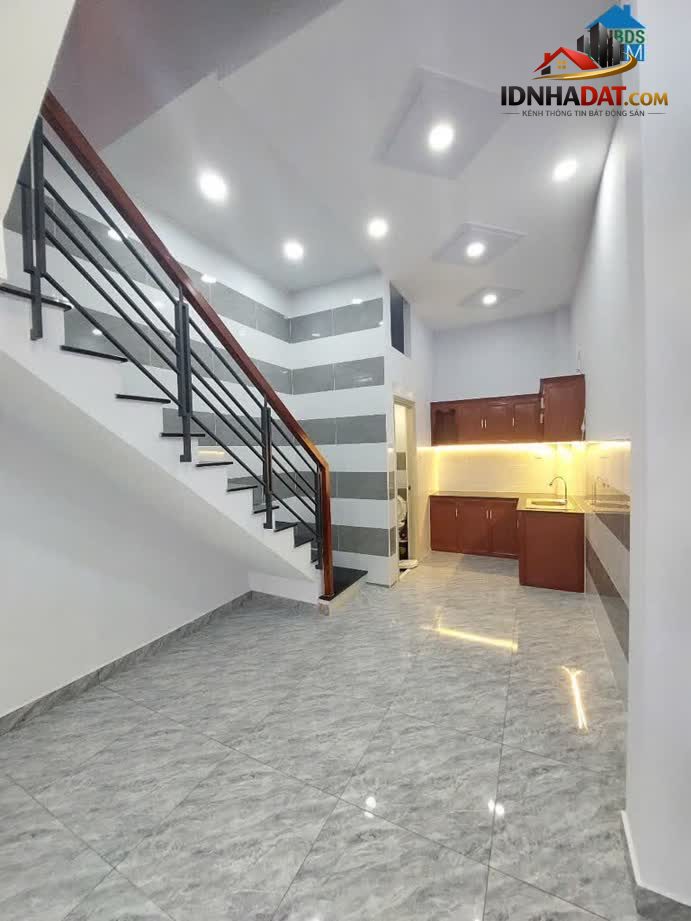 Ảnh Lê Văn Quới, Sát Mặt Tiền, Hẻm Đẹp 4M Thông, 40m2, 2 Tầng 2pn, Sổ Hoàn Công Đủ, Tặng Nội Thất... 1