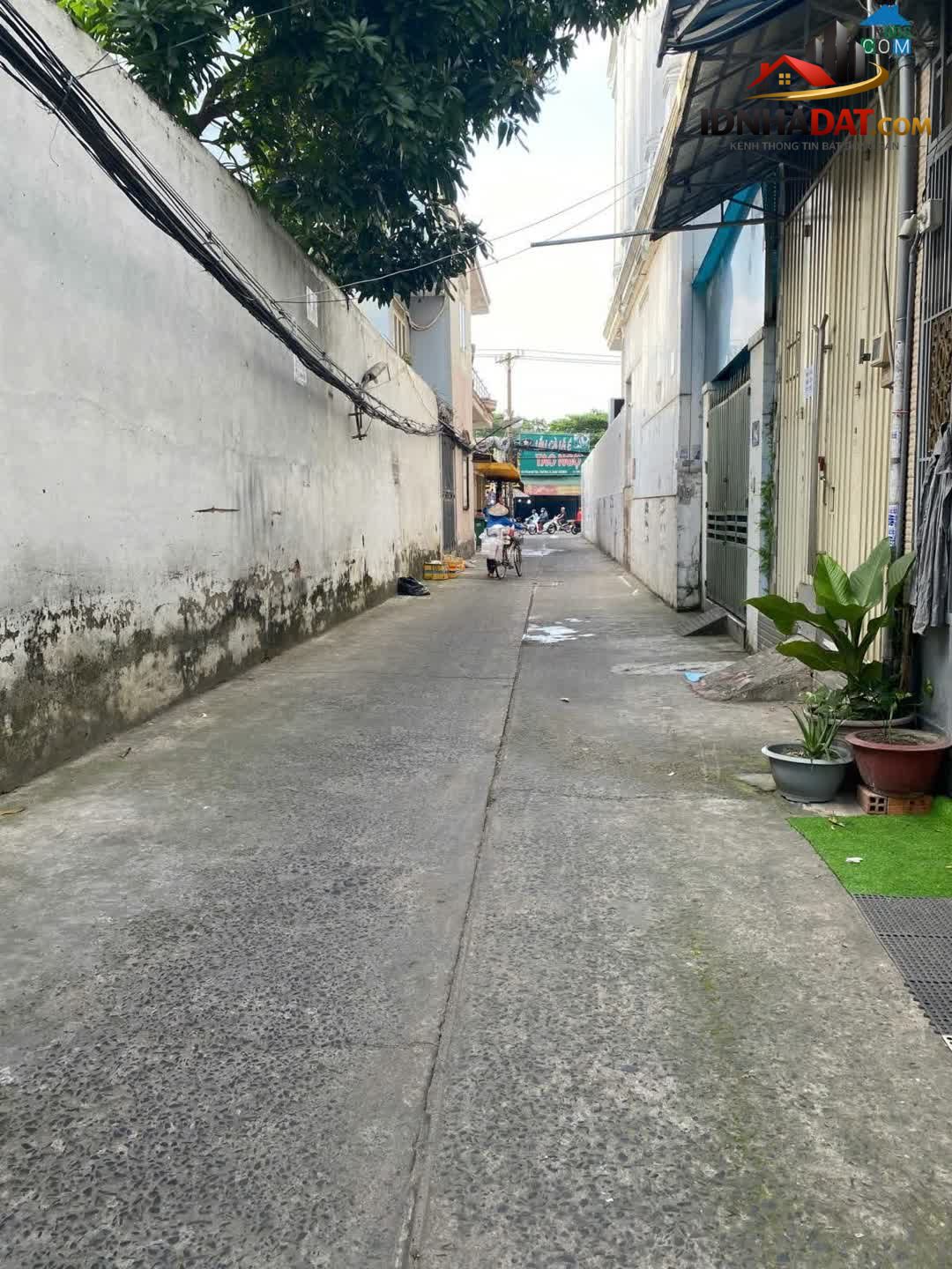 Ảnh BÁN NHÀ HẺM XE HƠI - Trương Công Định - TÂN BÌNH - 2 LẦU MỚI ĐẸP - 32M2 - 2 Lâu - 2.9 Ty. 2