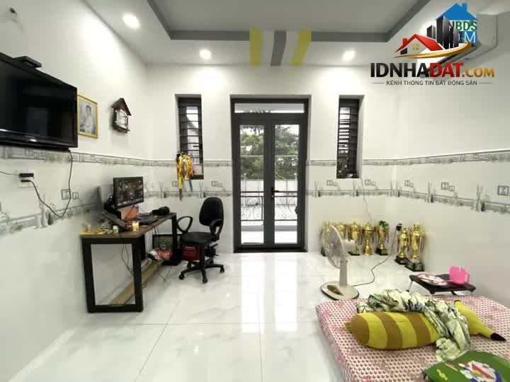 Ảnh Chỉ có 4,5 Tỷ sở hữu ngay nhà 2 tầng, 96m2 ngang 5m, hẻm oto ngay Nguyễn Minh Hoàng P12 Tân Bình 4