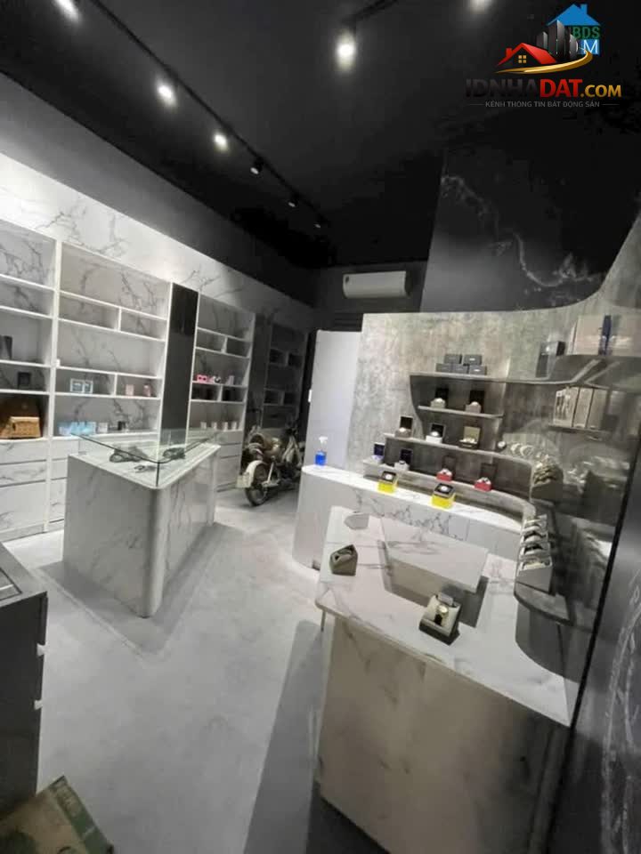 Ảnh Mặt Tiền Kinh Doanh- Ngay Trung Tấm Tân Bình, Gần Sân Bay 1