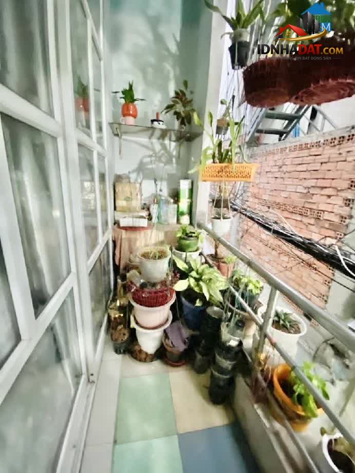 Ảnh Ngay Vòng Xoay Lăng Cha Cả - P.4 Tân Bình - Cách Mặt Tiền 20M - 34m² - 2 Tầng - 3