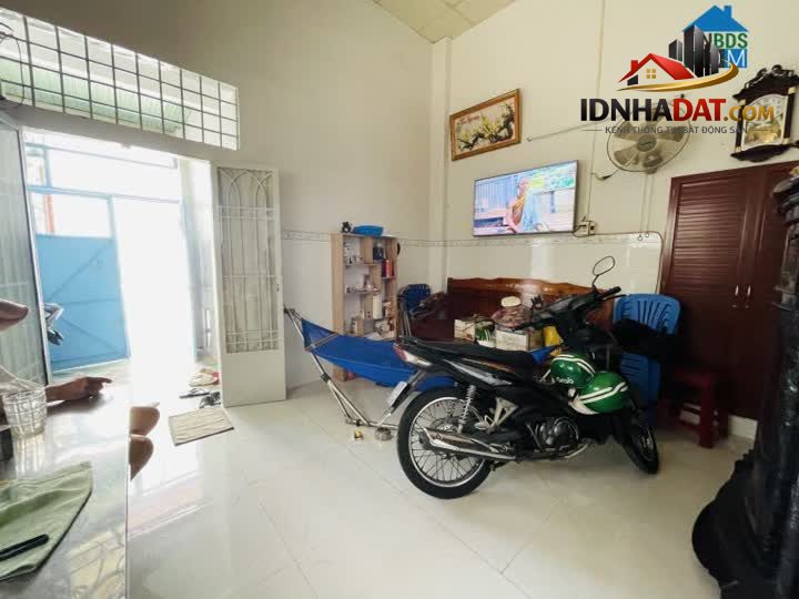 Ảnh Bán nhà CN đất 60m2, Hẻm xe hơi 5m Đường Hoàng Xuân Hoành, Q. Tân Phú 2