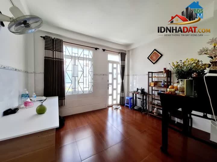 Ảnh Bán Nhà Tân Bình Giáp Quận 10, 105m2, Hxh, 4 Tầng, Giảm 1 Tỷ. 2