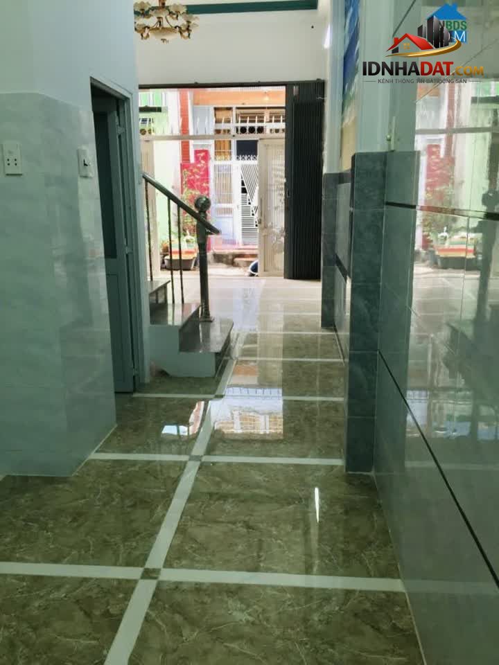 Ảnh Bán nhà DT 40m2, Hẻm xe hơi 5m Đường Tô Hiệu, Q. Tân Phú 2